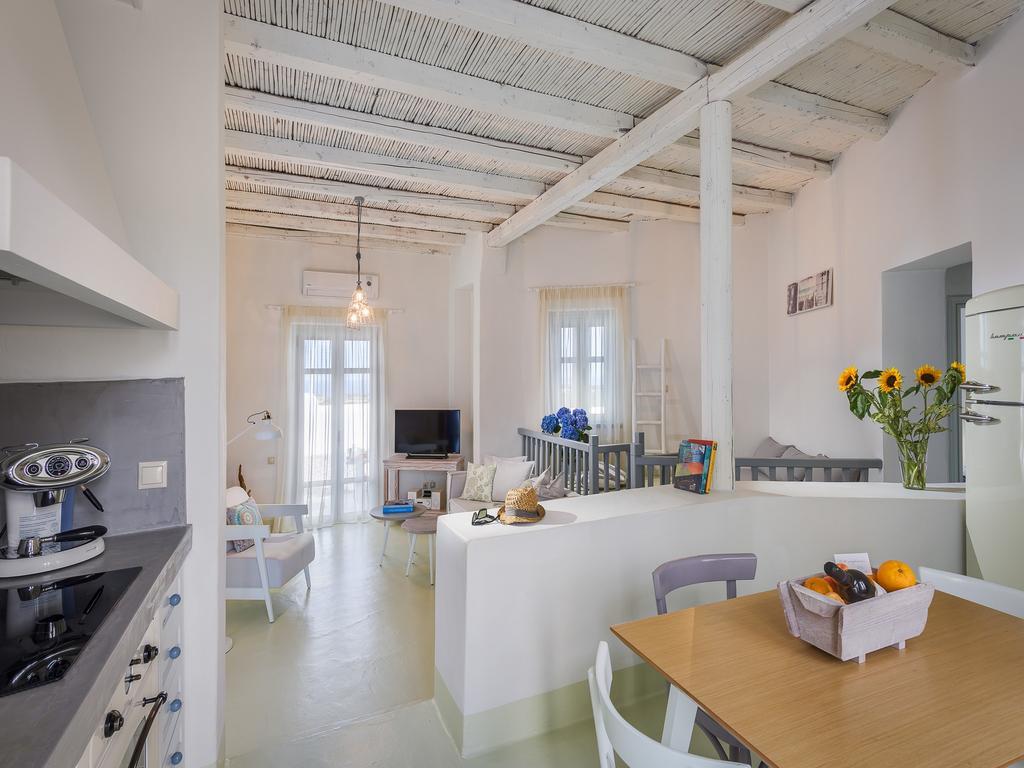 Vila White Village Lakhania